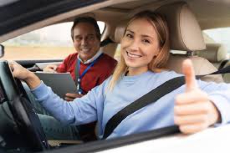 Oferta: Curso Teórico de Autoescola – Comece sua CNH com Desconto!